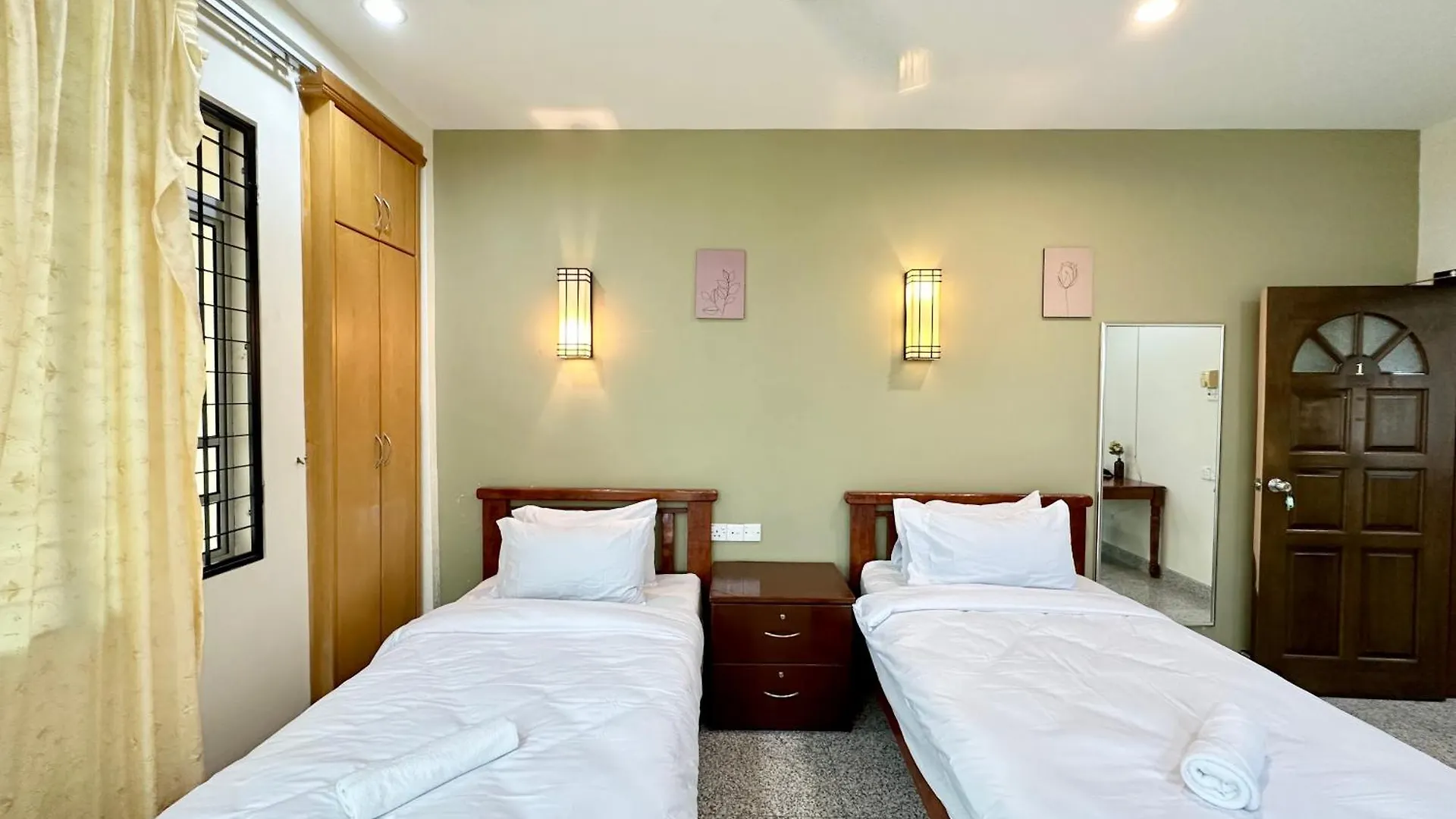 Vacation Home Near Waterfall For 21 Pax George Town 0*,  Malaysia